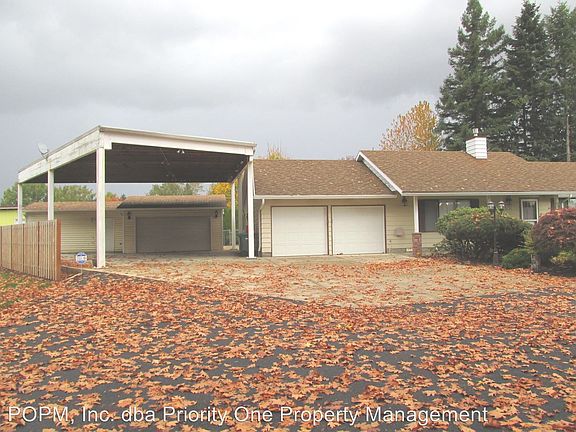 2nd image of 4901 SE Mintone Dr