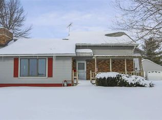 4115 George Dr, Waterloo, IA 50703