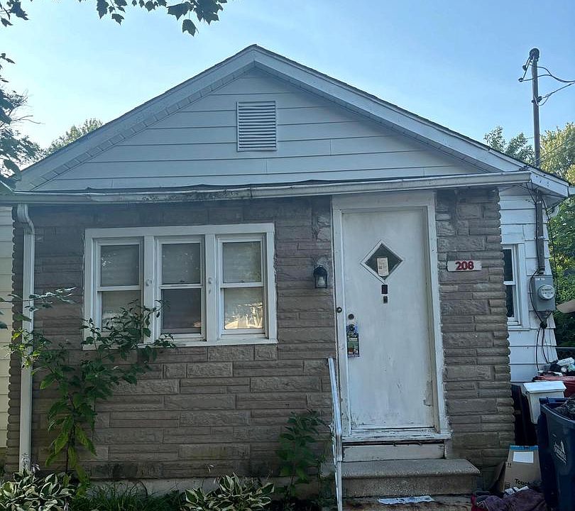 1st image of 208 Park Ave
