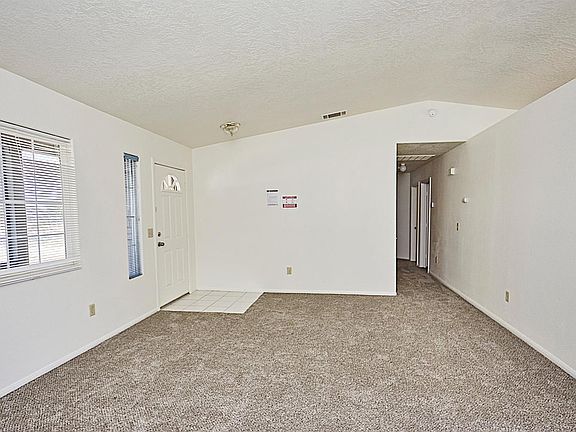 5th image of 15409 Willow St