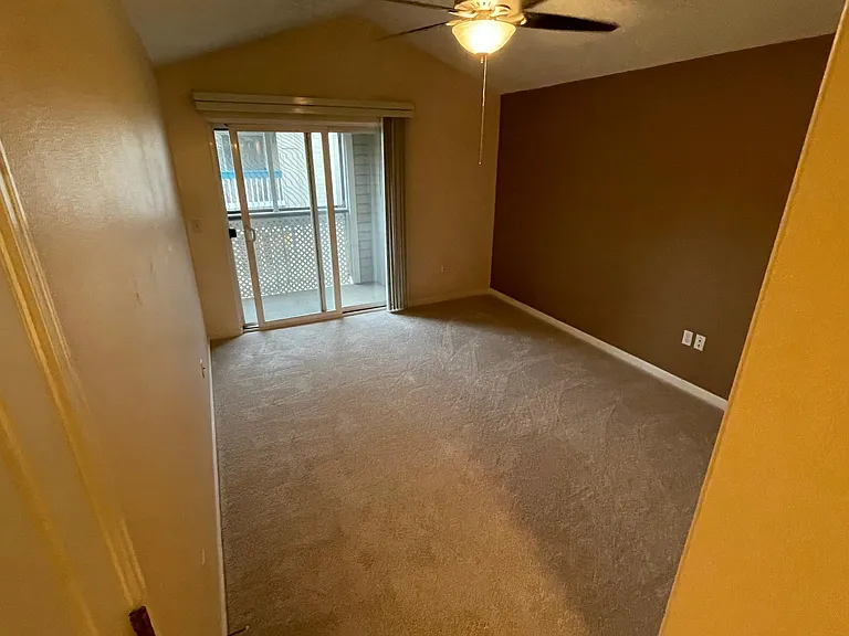 1140 Opal St #202 — Photo 5