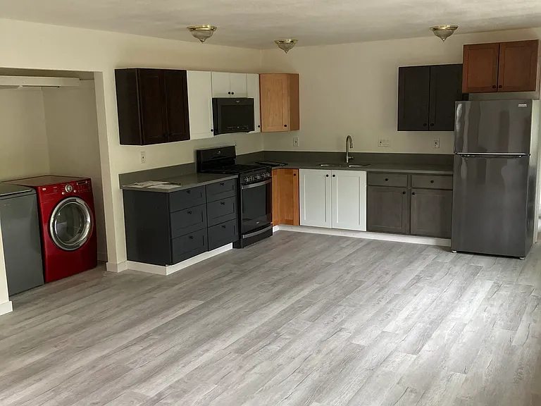 NE Sherwood Pl — Photo 13