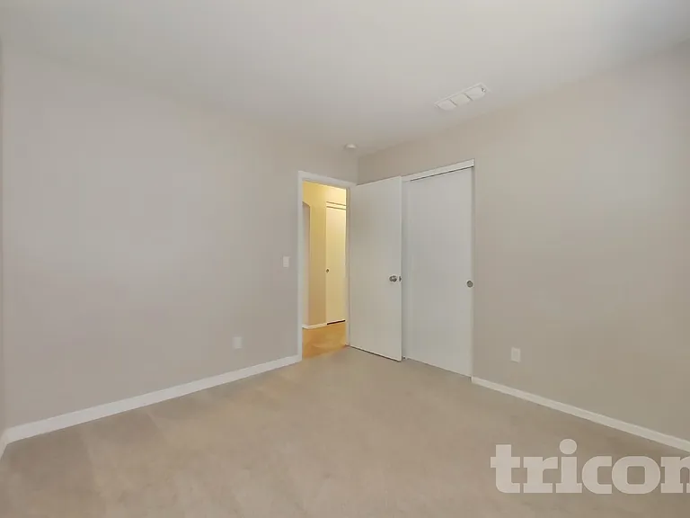 11934 N Olive St — Photo 11