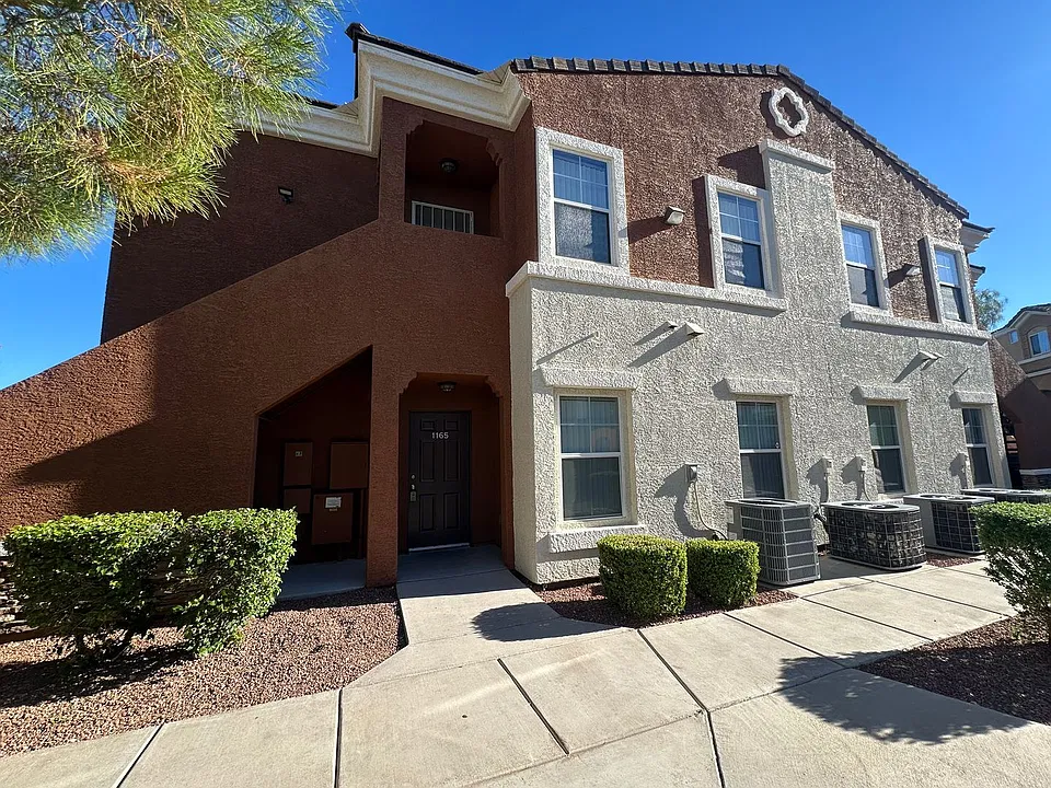 9303 Gilcrease Ave #1165