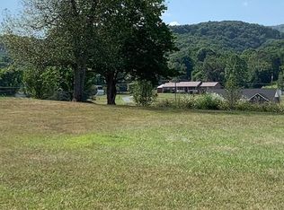 430 Shields Crossing Dr, Bean Station, TN 37708