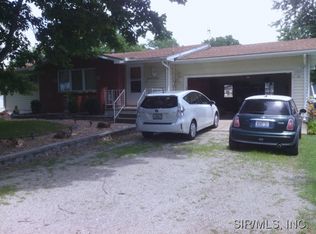 1309 Main St, South Roxana, IL 62087