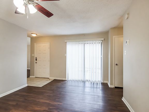 5th image of 18515 Denise Dale Ln