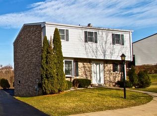 102 June Dr, McKeesport, PA 15133
