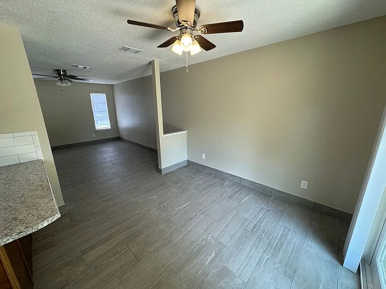 7823 Coronet Ln — Photo 7