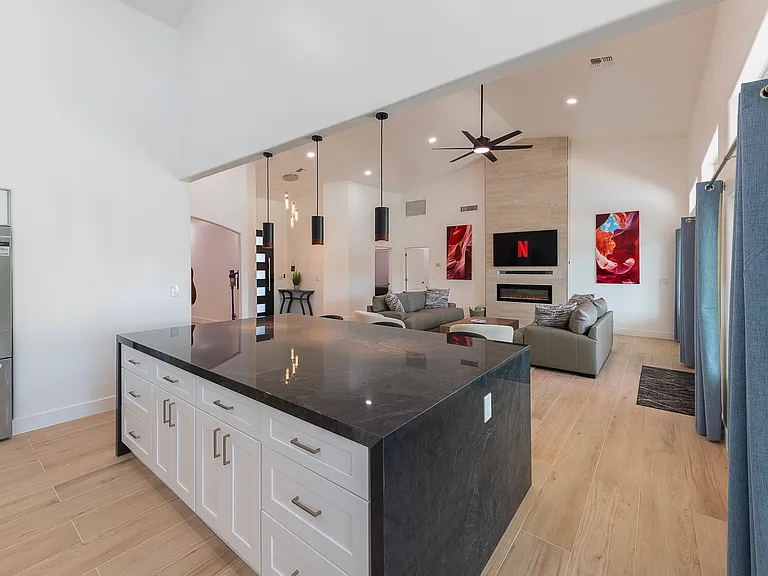 1710 E Queen Palm Dr — Photo 48