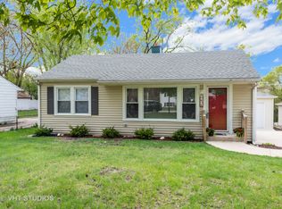 656 N Garfield St, Lombard, IL