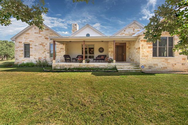 1st image of 1282 Vintage Oaks Dr