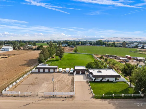 26271 Reed Ln, Wilder, ID 83676