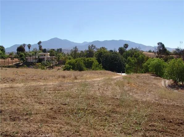 12085 Lone Pine Ln #1, Yucaipa, CA 92399