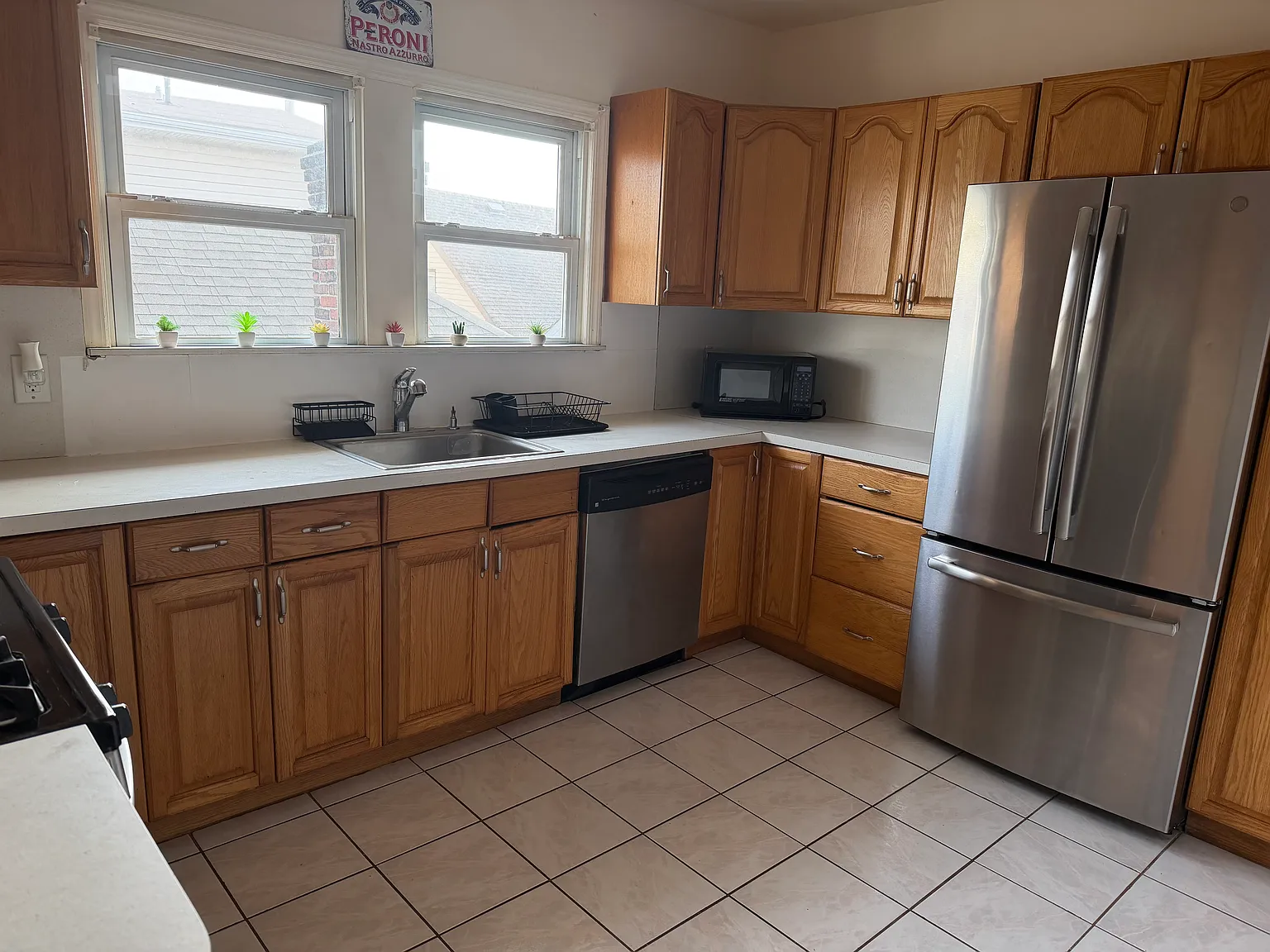 2 bed, $2,900 — Photo 1