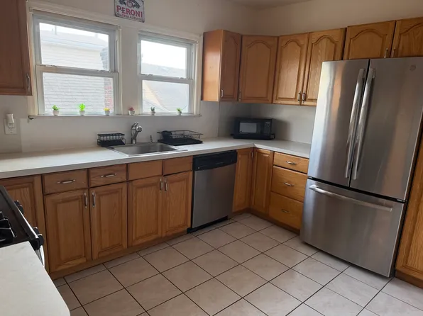 89 Illinois Ave APT 2, Long Beach, NY 11561