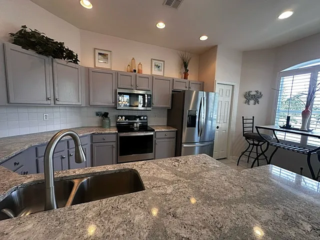 16411 Millstone - 201 - 201 — Photo 2