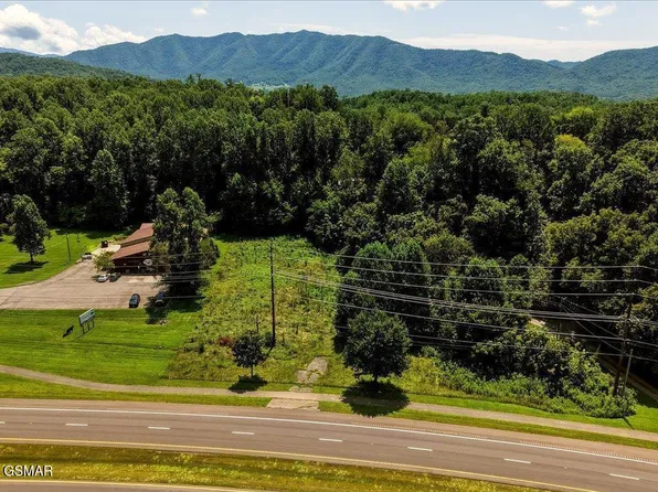 Parc128 E Lamar Alexander Pkwy, Townsend, TN 37882