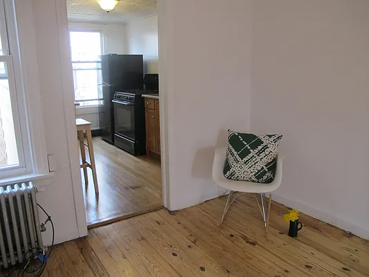 Rented by Dwell Residential Inc | media 35