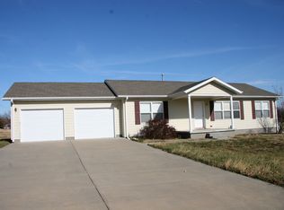 404 E School St, Lincoln, KS 67455