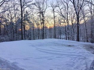 1620 Silverbell Rd, Rochester, MI 48306