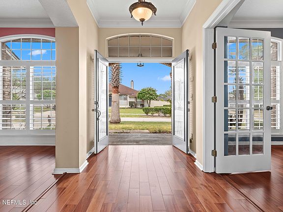 3rd image of 5562 ALDEN BRIDGE Drive