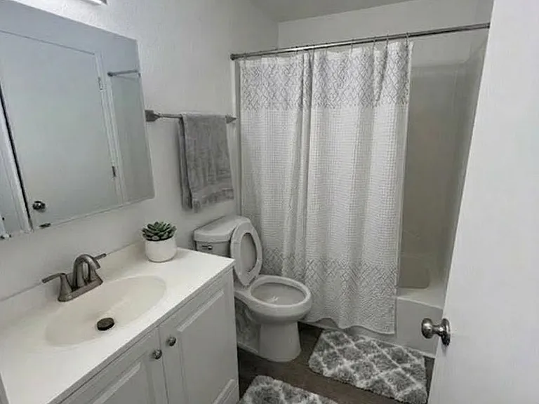 122 Lilly Rd NE — Photo 17