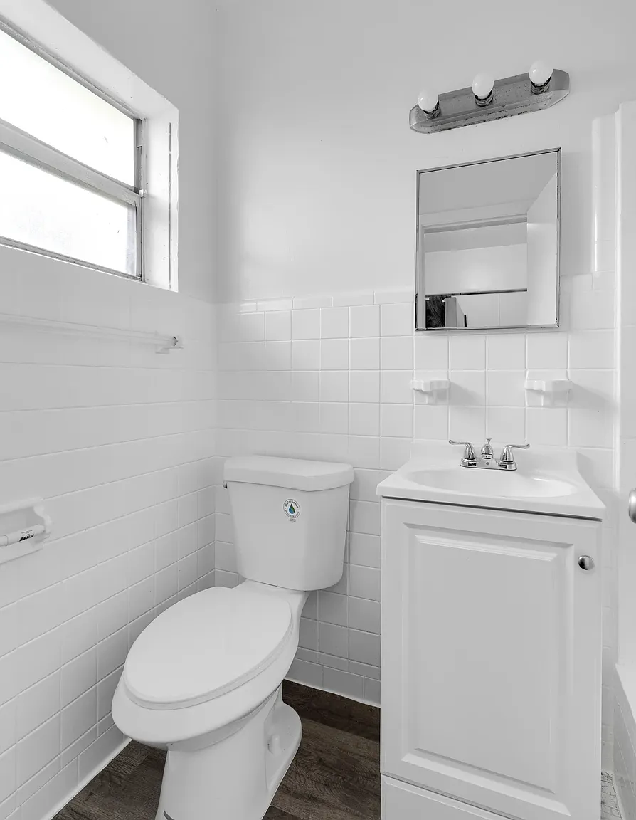 Studio, 550 sqft, $1,300 — Photo 3
