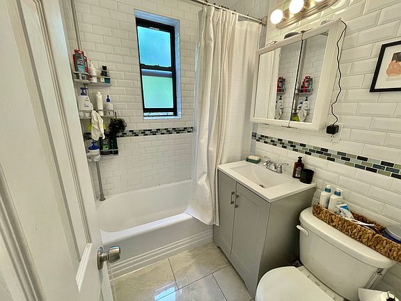 5th image of 9850 67th Ave APT 5N