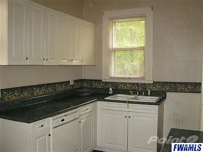 1318 Runnion Ave photo 1