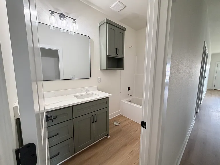 1308 W Beech Dr #A — Photo 8