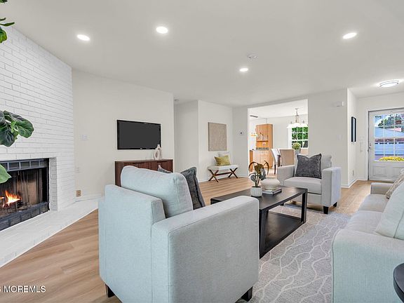 4th image of 5 Lakeview Drive