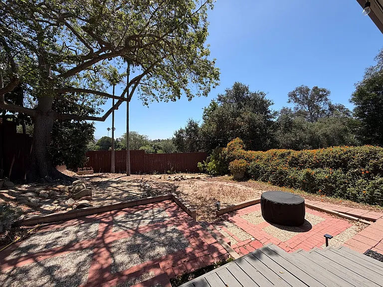 266 1/2 El Sueno Rd — Photo 11