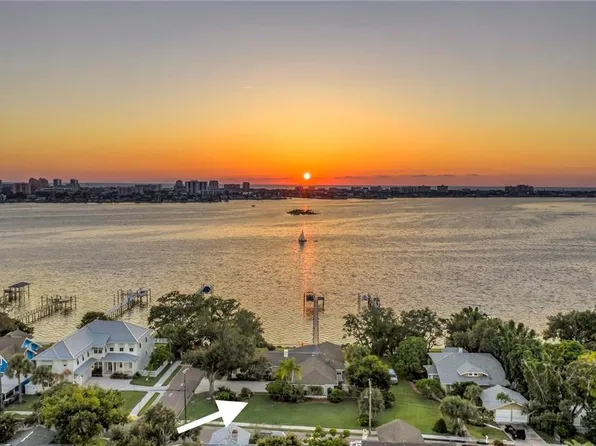 1600 Sunset Dr, Clearwater, FL 33755