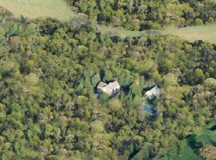 34 Schwenks Rd, Water Mill, NY 11976