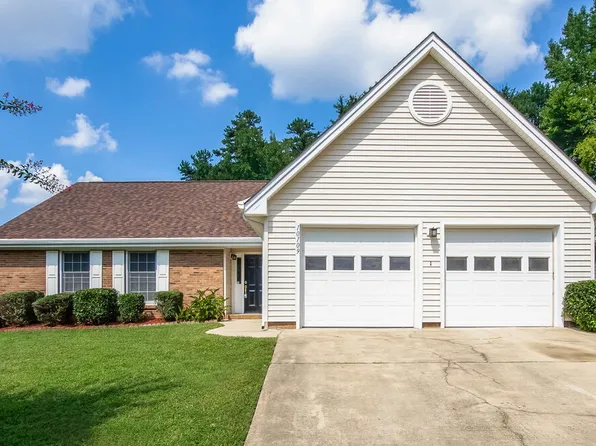 10109 Fairlea Dr, Charlotte, NC 28269