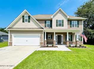 104 Braeburn Blvd, Richlands, NC 28574