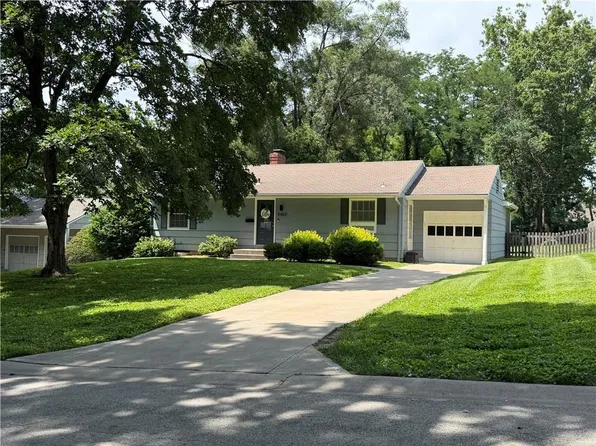 4400 W 77th St, Prairie Village, KS 66208