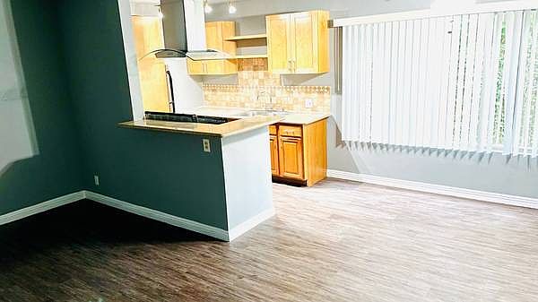1st image of 12811 Caswell Ave APT 4