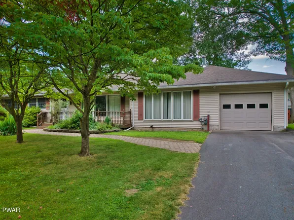 810 Avenue I, Matamoras, PA 18336