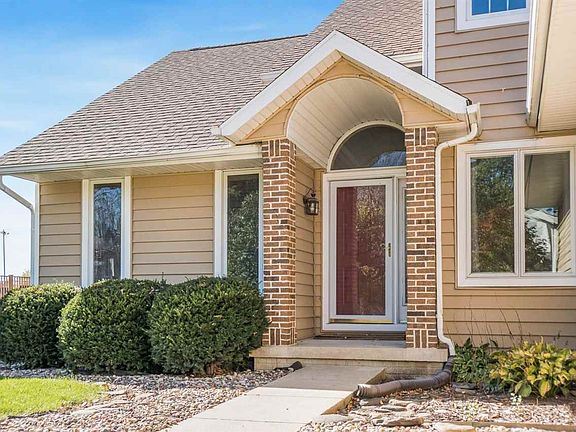 2nd image of 1005 Barnett Dr