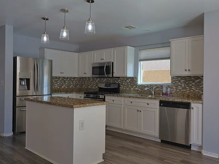 6113 Crystal Talon St — Photo 8