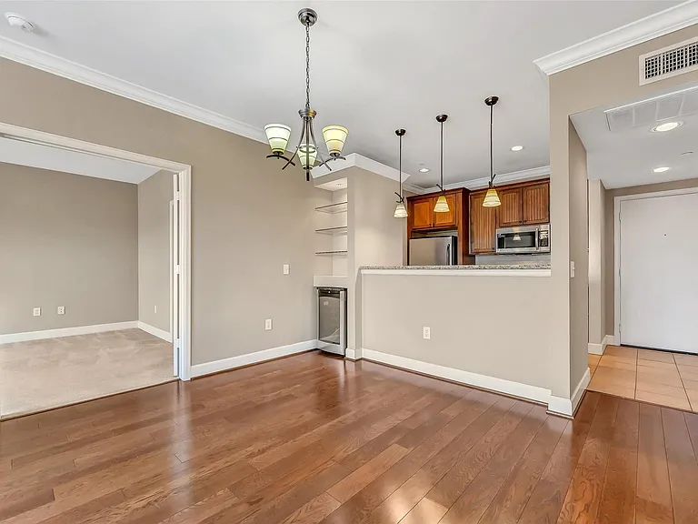 2203 Dorrington St #309 — Photo 15