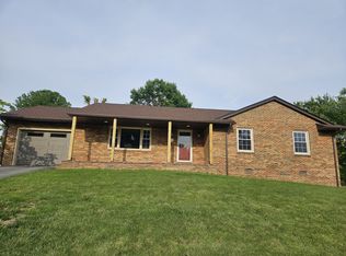 950 Star Crest Dr, Harrisonburg, VA 22802