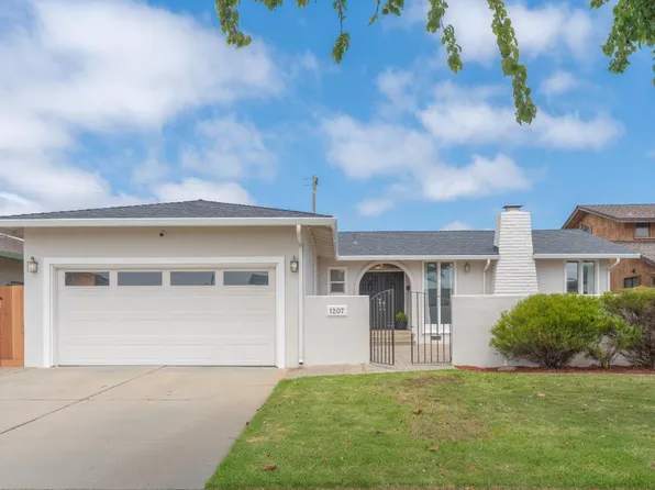 1207 San Angelo Dr, Salinas, CA 93901