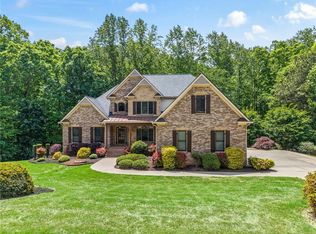 4726 Quailwood Dr, Flowery Branch, GA 30542