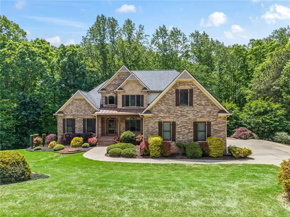 4726 Quailwood Dr, Flowery Branch, GA 30542