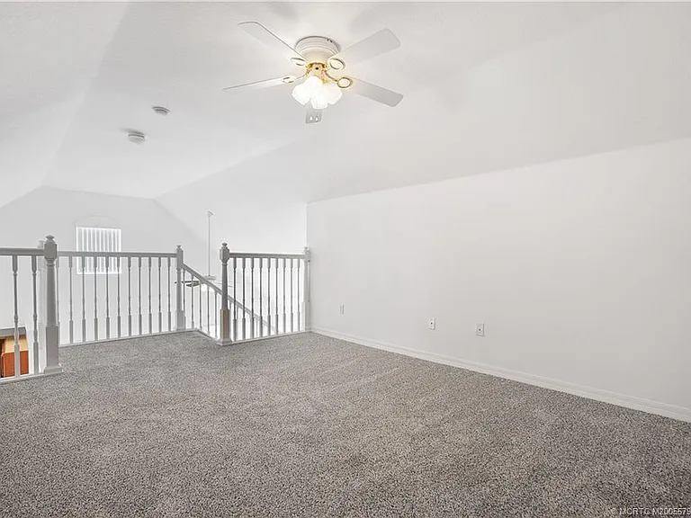 1575 SE Pomeroy St #8-5 — Photo 20