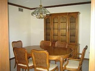 5th image of 824 Newberry Dr