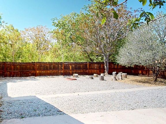 3rd image of 50 Camino Solano